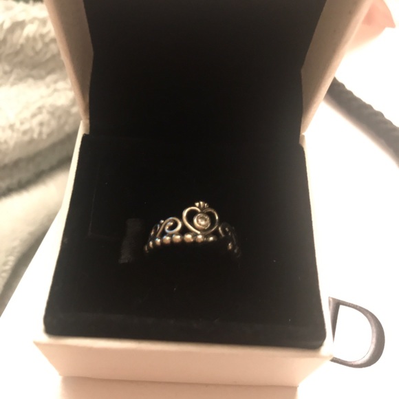 CROWN RING - Picture 2 of 3